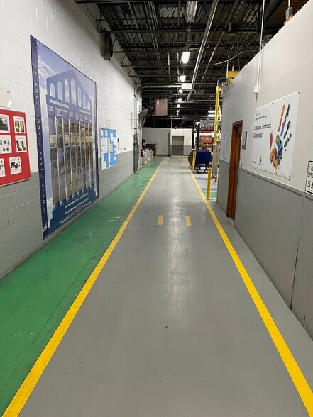 More Photos Of 200 Commerce Dr, Montgomeryville Warehouse For Sale