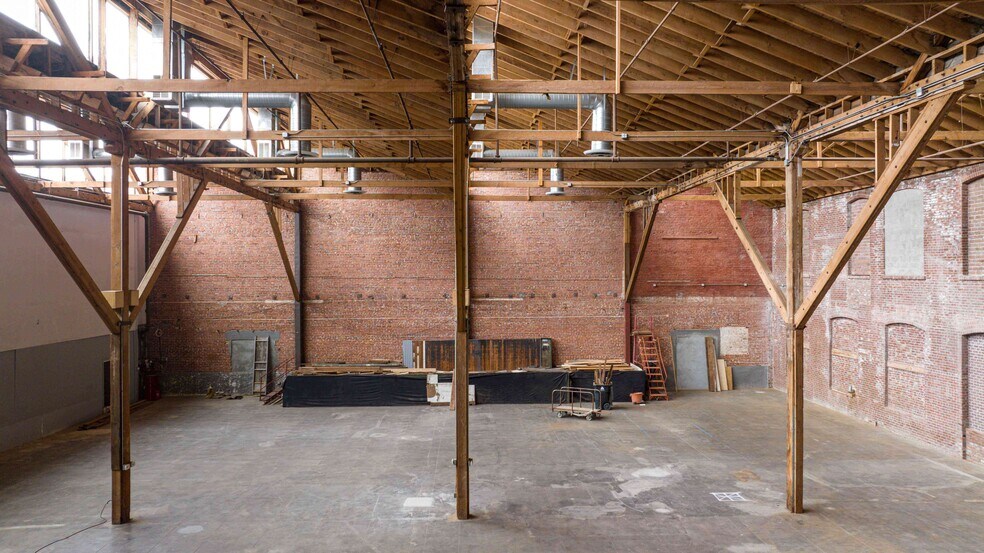 More Photos Of 440 Seaton St, Los Angeles Loft Creative Space For Lease