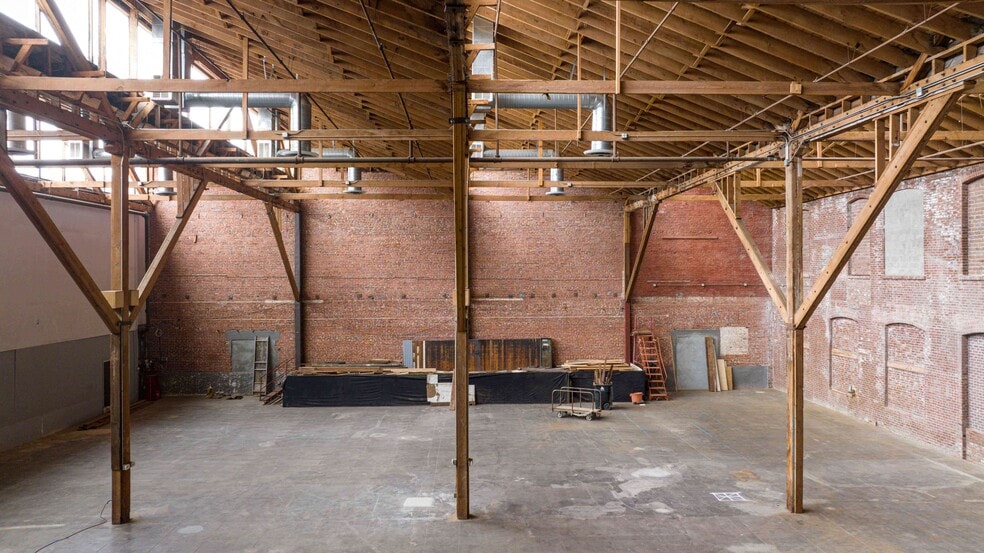 More Photos Of 440 Seaton St, Los Angeles Loft Creative Space For Sale