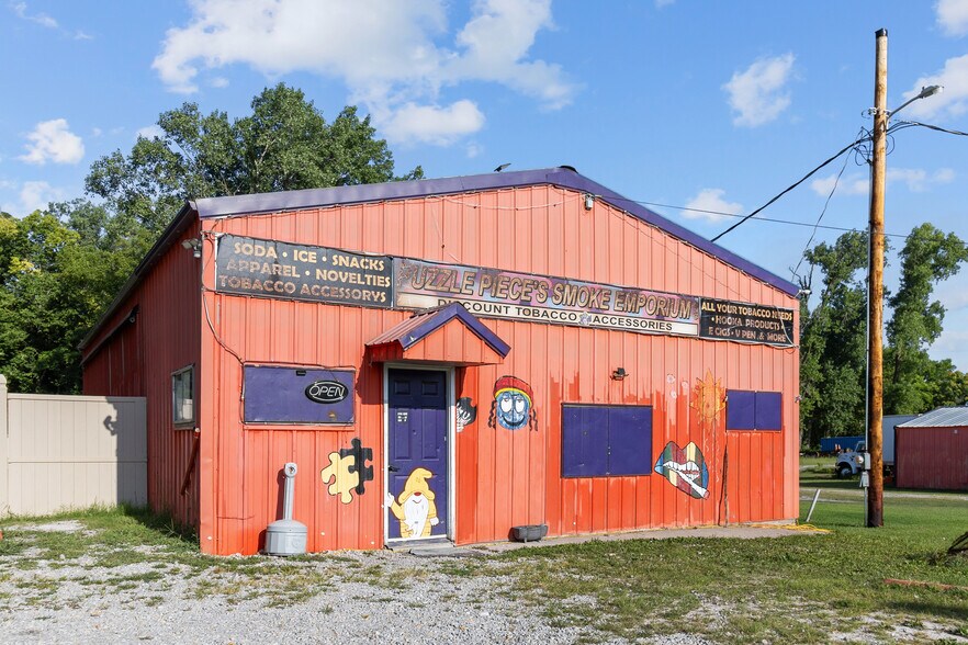 More Photos Of 1420 Highway M, Sedalia Service Station For Sale