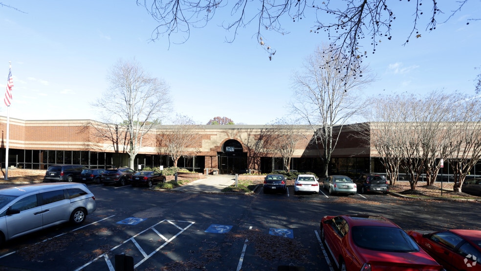More Photos Of 1450-1470 E Parham Rd, Richmond Unknown For Lease
