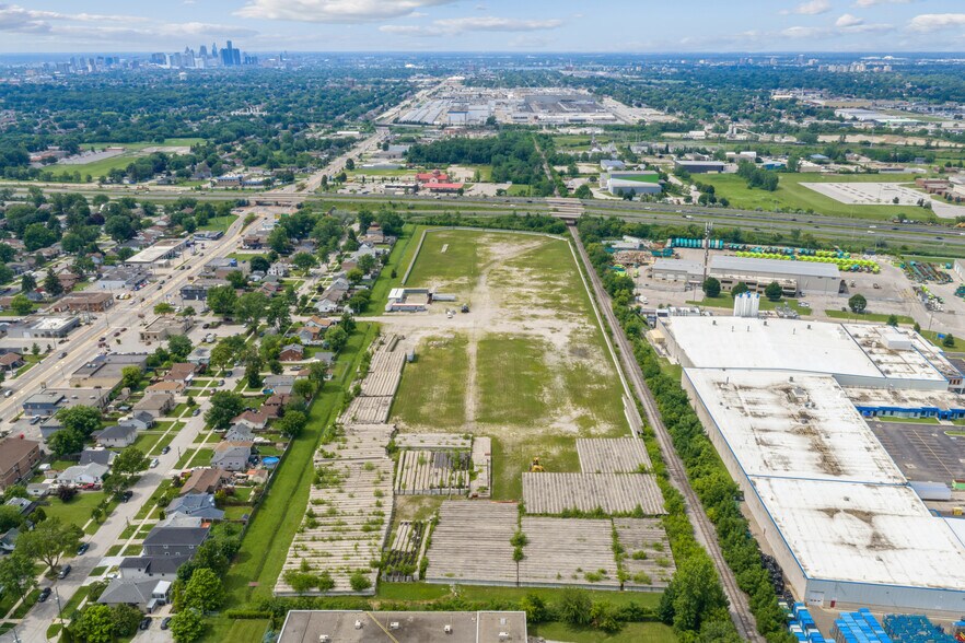 More Photos Of 2445 Sydney Av, Windsor Land For Sale