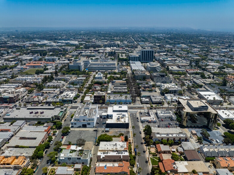 More Photos Of 2101 Wilshire Blvd, Santa Monica Medical For Sale
