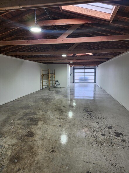 More Photos Of 106 Standard St, El Segundo Light Manufacturing For Lease