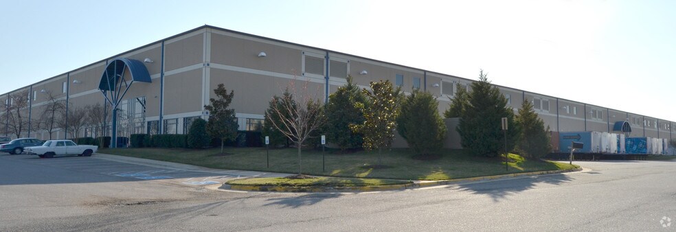 More Photos Of 1700-1790 Ruffin Mill Rd, Colonial Heights Distribution For Lease