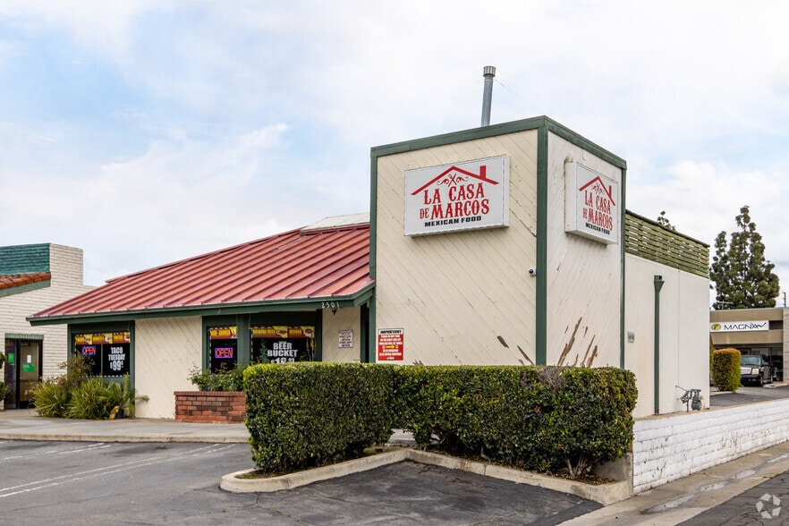 More Photos Of 2521-2525 N Grand Ave, Santa Ana Unknown For Lease