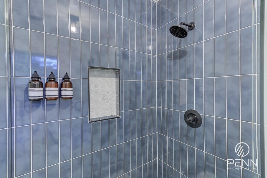 More Photos Of 2033 Young Ave, Memphis Multifamily For Sale