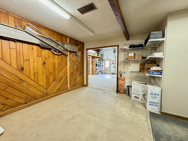 More Photos Of 424 PA-390, Tafton Flex For Sale