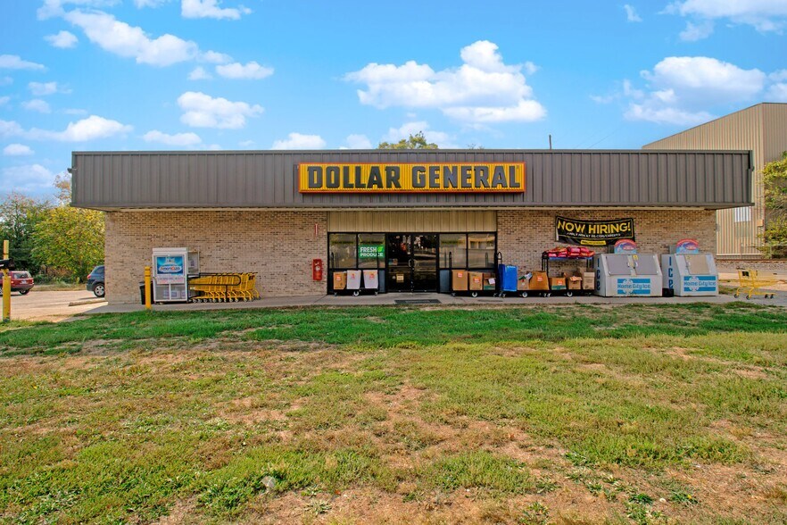 Primary Photo Of 421 Broadway St, Mount Vernon Freestanding For Sale