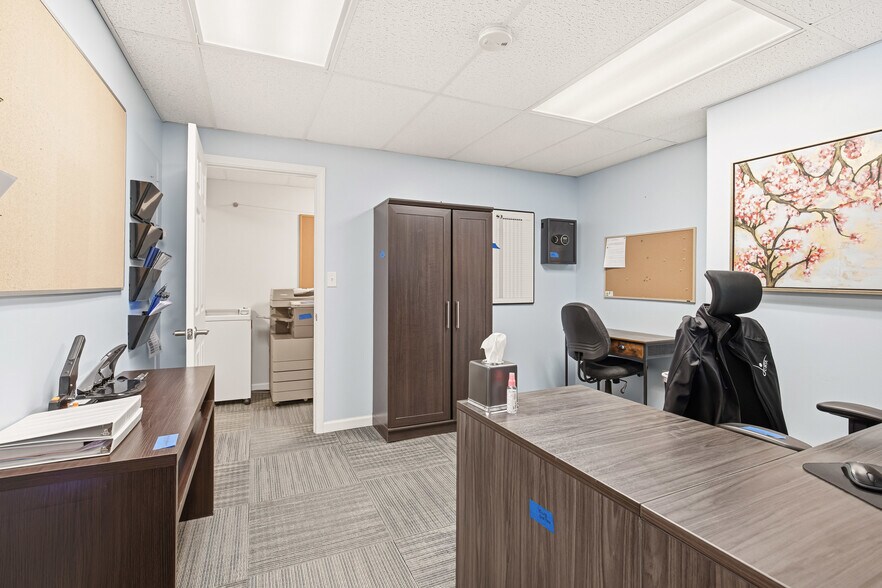 More Photos Of 328 Budfield St, Johnstown Office For Sale
