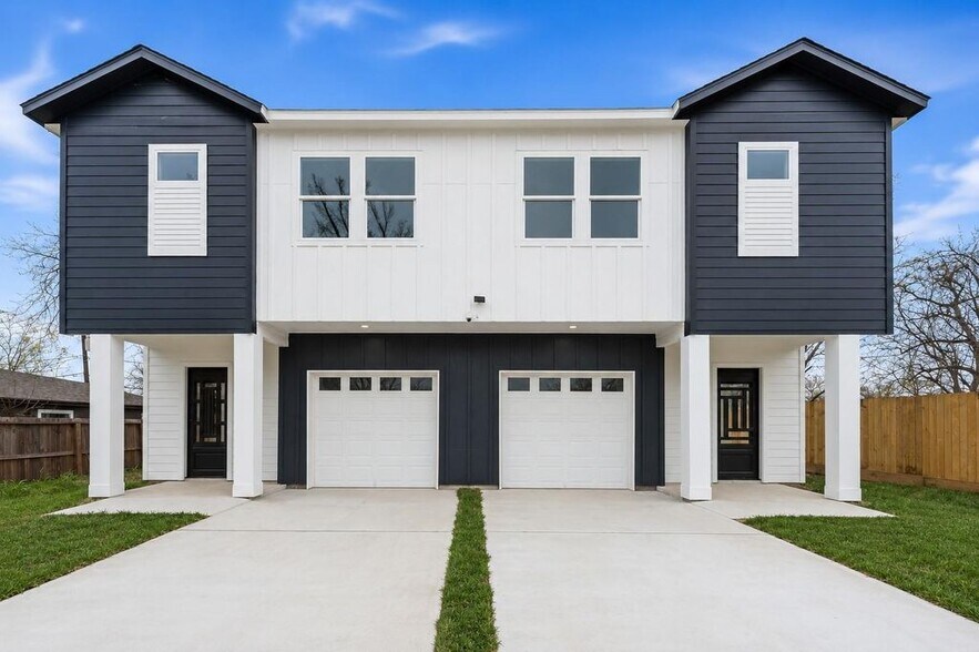 Primary Photo Of 4125 Clover A/B st, Houston Multifamily For Sale