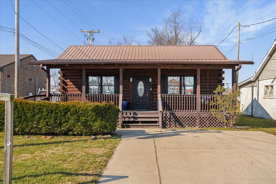 More Photos Of 793 Breckenridge St, Stanton Office For Sale