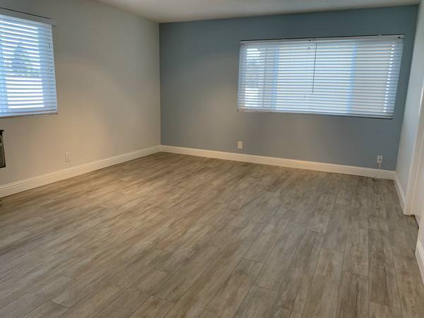 More Photos Of 229 Polaris Ave, Mountain View Office For Lease