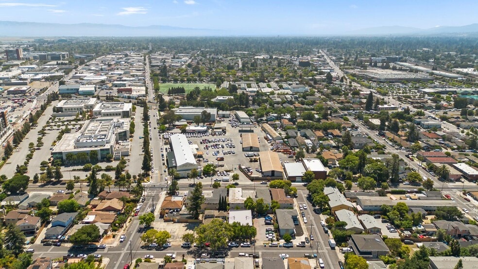 More Photos Of 736 Cedar St, Redwood City Apartments For Sale