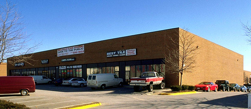 More Photos Of 8196 Terminal Rd, Lorton Showroom For Lease