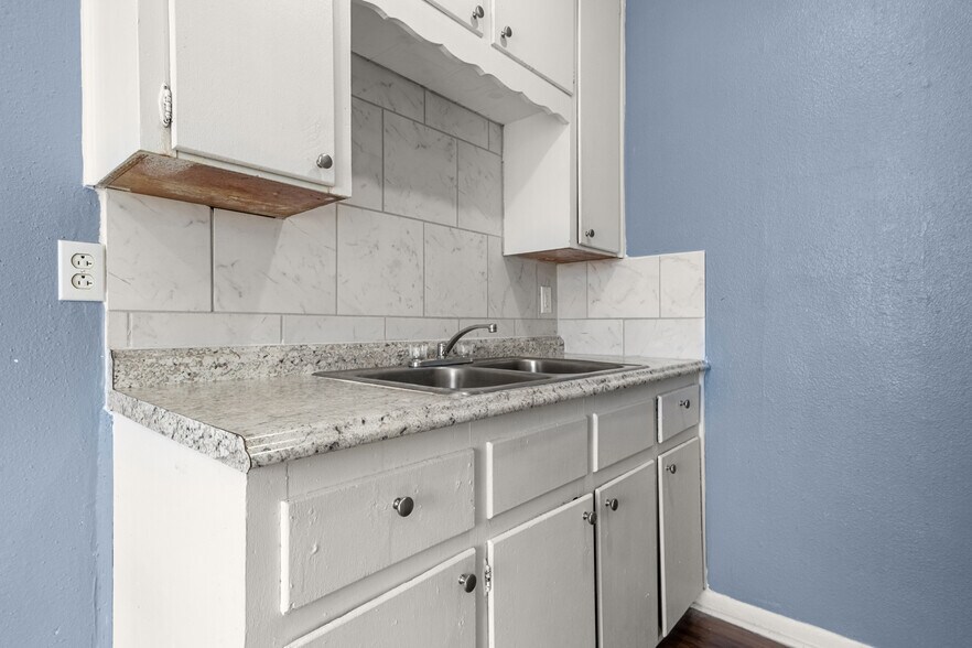 More Photos Of 306 Gilmer St, Killeen Apartments For Sale