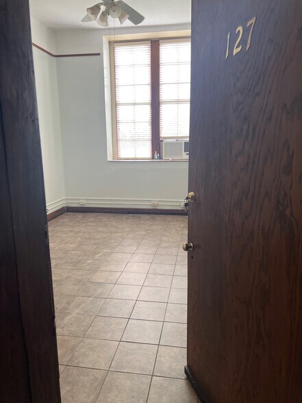 More Photos Of 1010 12th Ave, Pensacola Medical For Lease