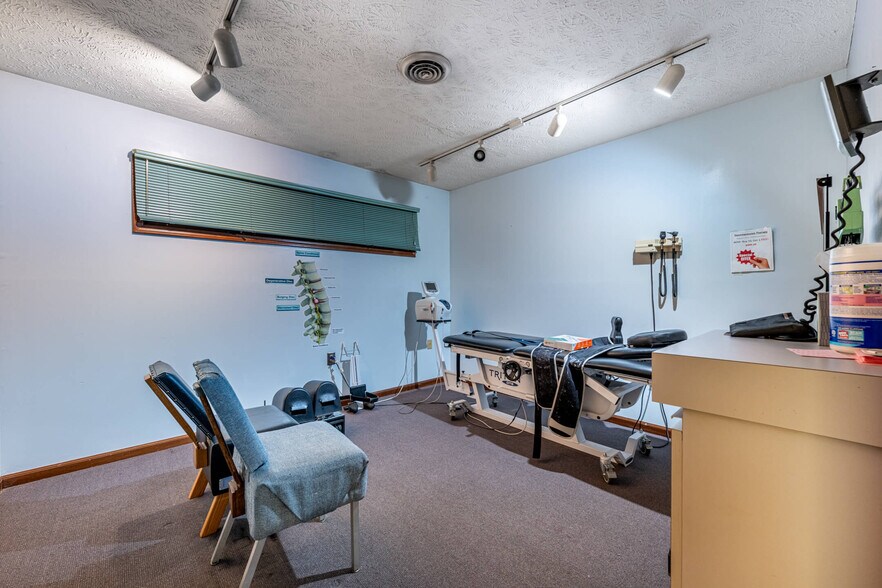 More Photos Of 1353 Woodman Dr, Dayton Medical For Sale