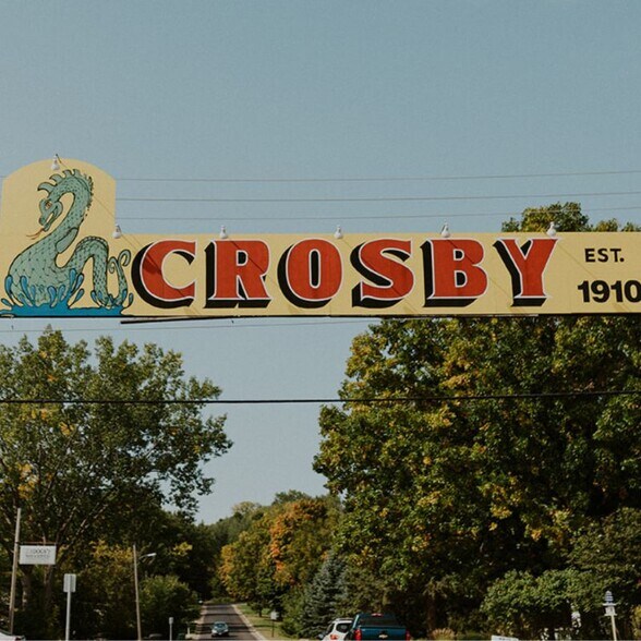 More Photos Of 22642 Highway 6, Crosby Hotel For Sale