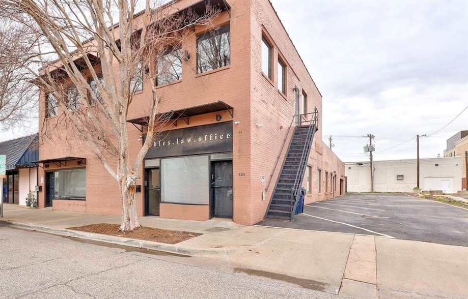 Primary Photo Of 411 NW 5th St, Oklahoma City Flex For Sale