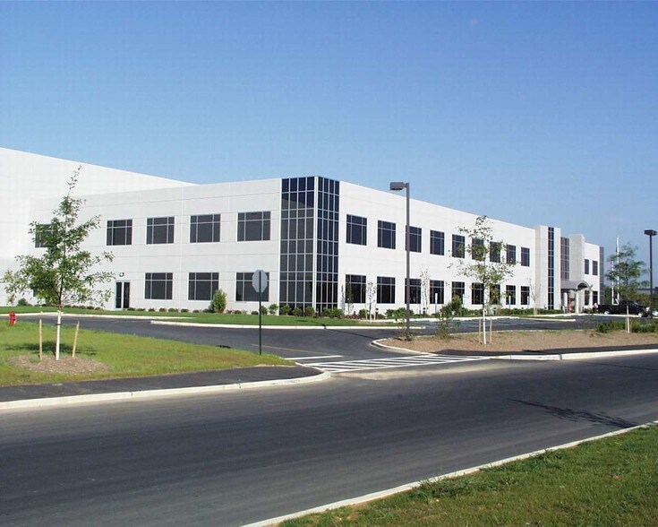 More Photos Of 258 Prospect Plains Rd, Cranbury Distribution For Lease