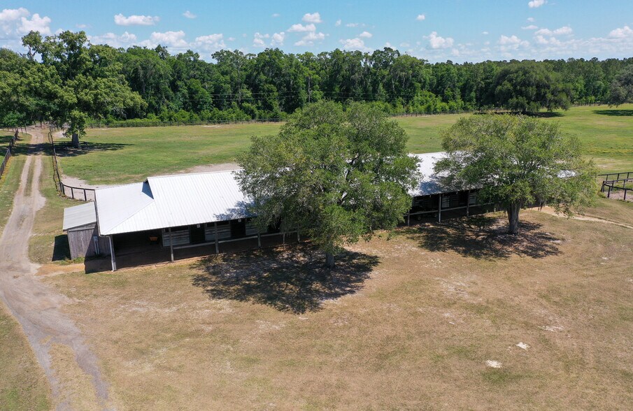 More Photos Of 12219 SW 26th St, Ocala Horse Stables For Sale