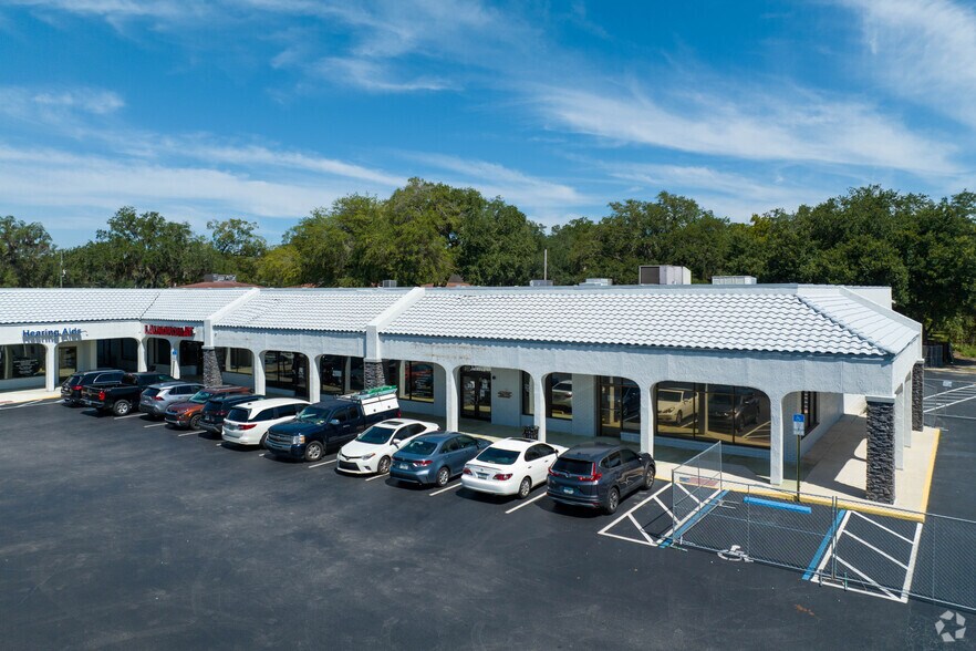 More Photos Of 1472-1592 Highway 17, Orange Park Unknown For Lease