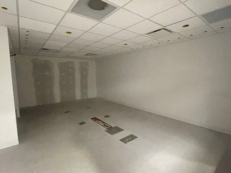 More Photos Of 11325 Pembrooke Sq, Waldorf Medical For Sale