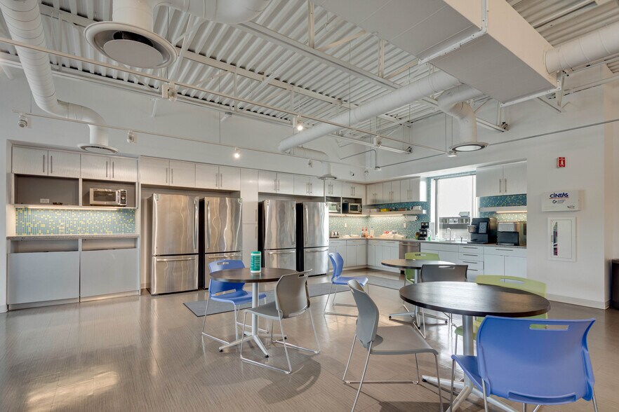 More Photos Of 15-19 Crawford St, Needham Light Distribution For Lease