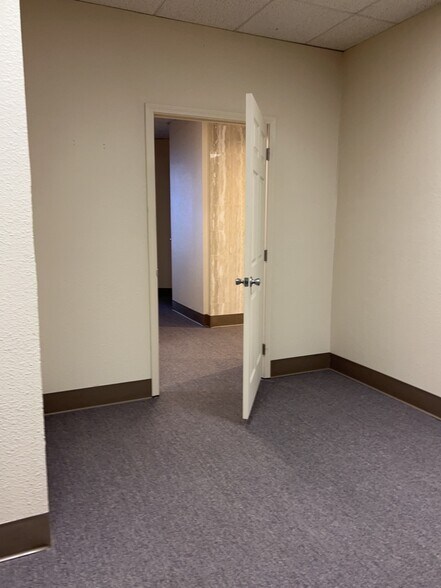 More Photos Of 100 W Central Texas Expy, Harker Heights Medical For Lease