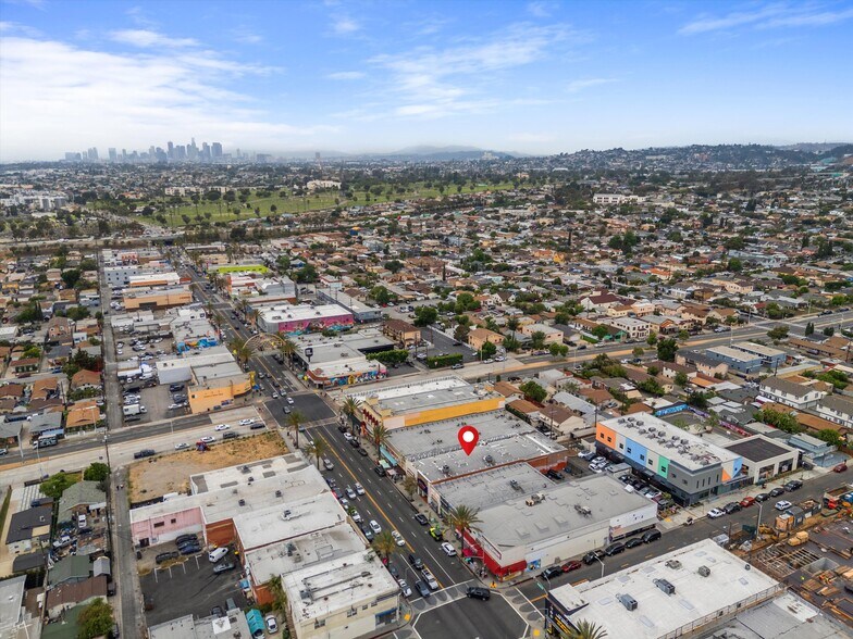 More Photos Of 4719-4721 Whittier Blvd, Los Angeles Convenience Store For Sale