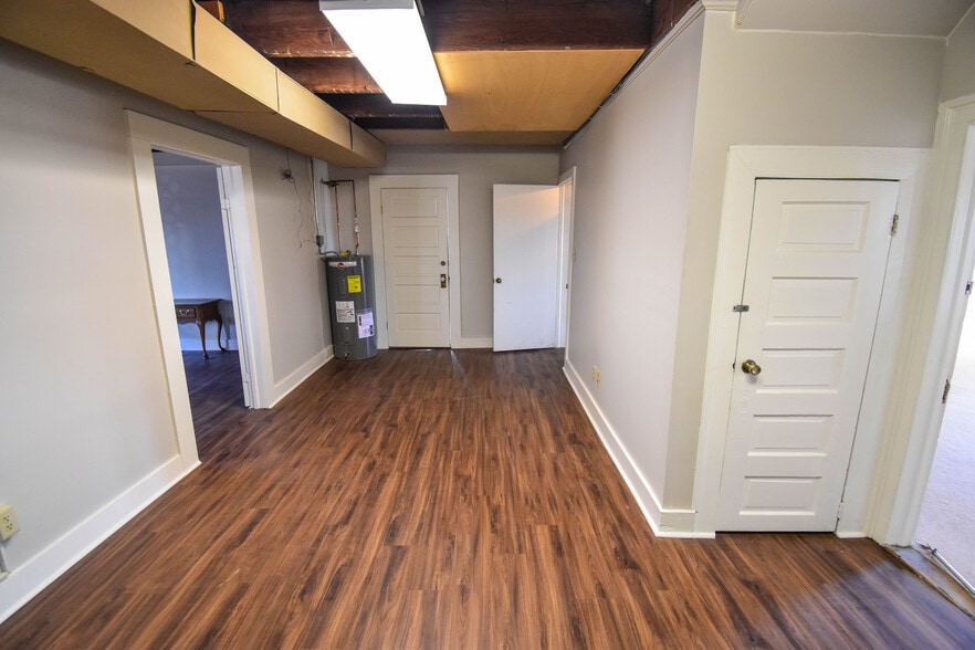 More Photos Of 2606 8th St, Tuscaloosa Office Residential For Sale