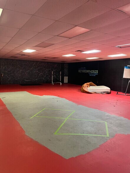 More Photos Of 1620 Kentucky Ave, Paducah Office For Lease