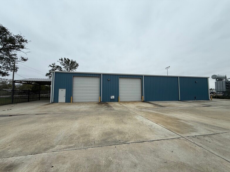 More Photos Of 1141 FM 517 Rd, Alvin Industrial For Sale
