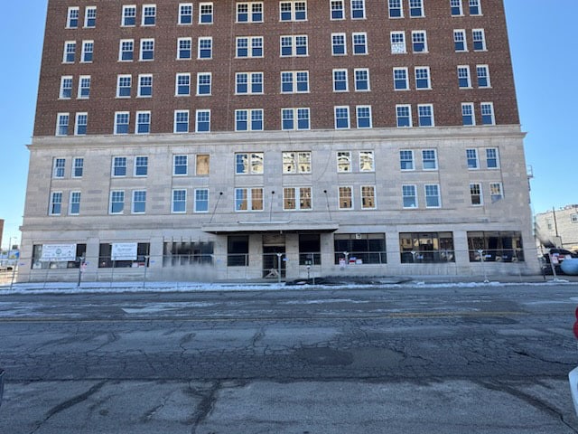 Primary Photo Of 605 9th St, Huntington Apartments For Lease