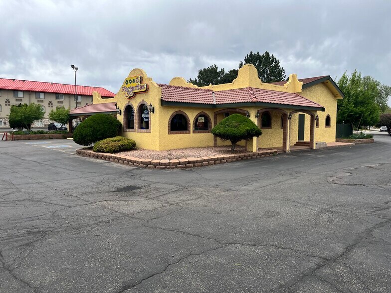 More Photos Of 1417 Cheyenne Ave, Loveland General Retail For Sale