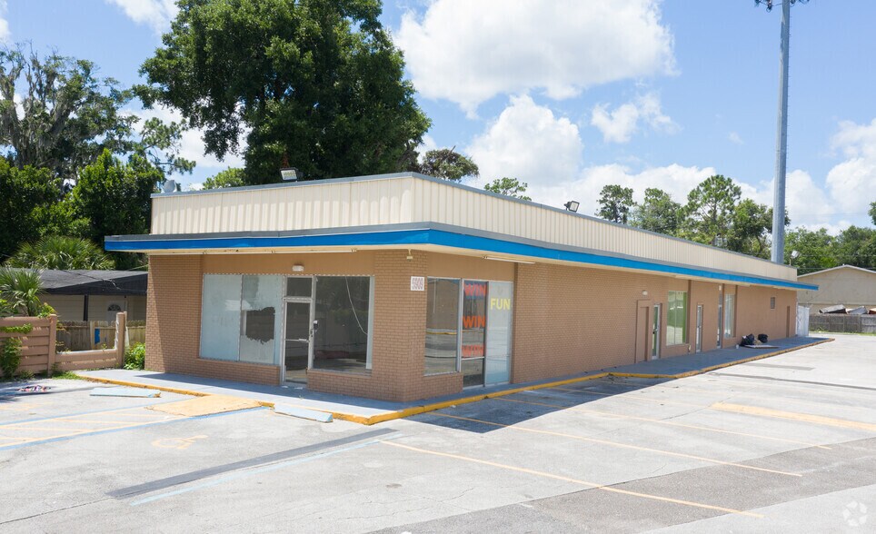 More Photos Of 5907-5933 Merrill Rd, Jacksonville Unknown For Lease