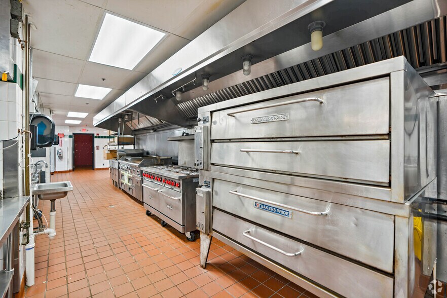 More Photos Of 1350 Okie St NE, Washington Restaurant For Lease