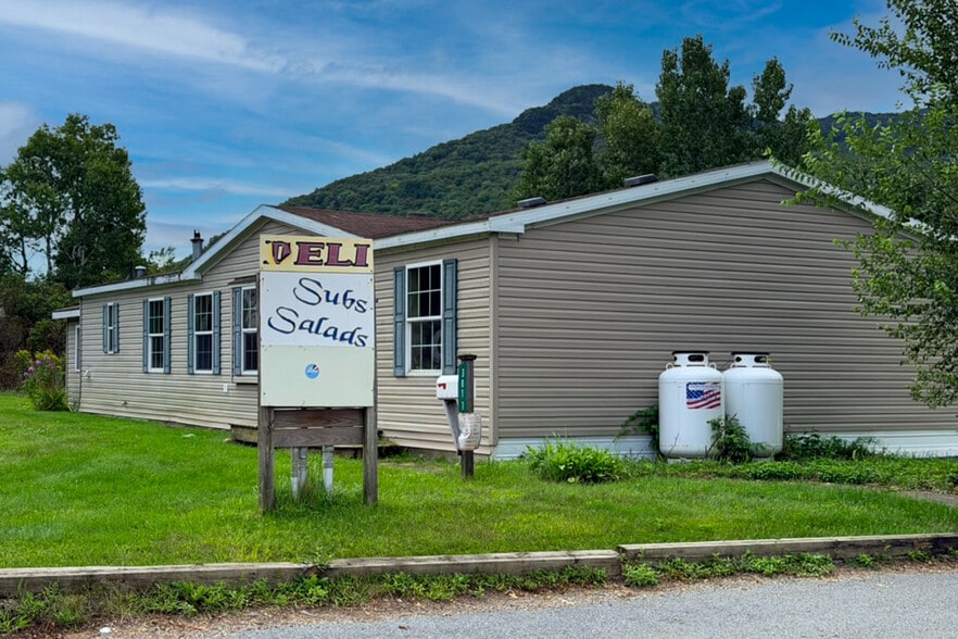 More Photos Of 3033 Theodore Roosevelt Hwy, Waterbury Convenience Store For Sale