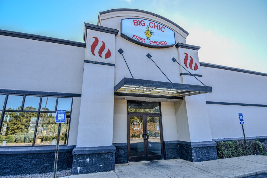 More Photos Of 1530 Hwy 16, Griffin Restaurant For Lease