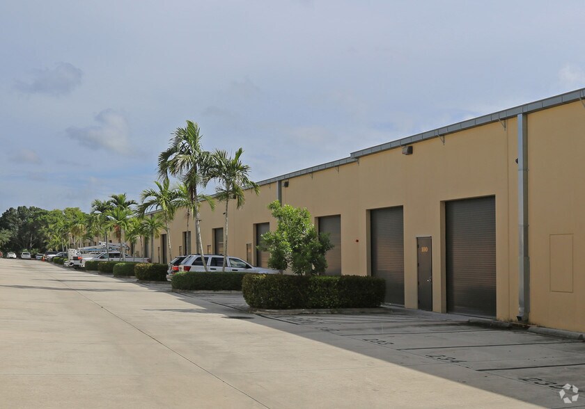 More Photos Of 2875 Jupiter Park Dr, Jupiter Light Manufacturing For Lease
