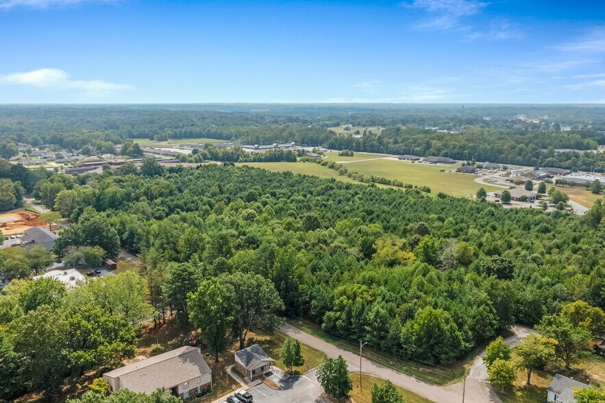 More Photos Of 1045 Manley St, Paris Land For Sale