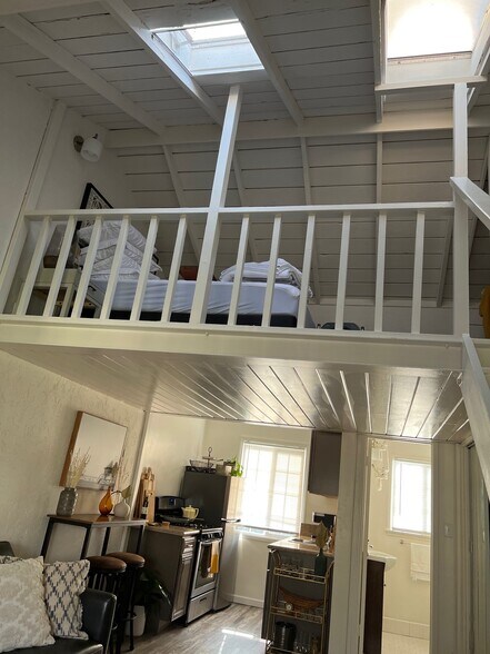 More Photos Of 5901 E Ocean Blvd, Long Beach Apartments For Sale