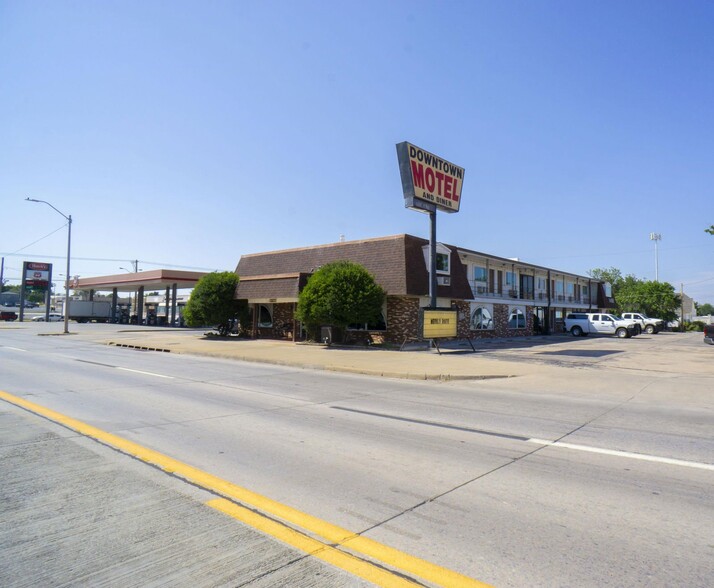 Primary Photo Of 1208 Oklahoma Ave, Woodward Hotel For Sale