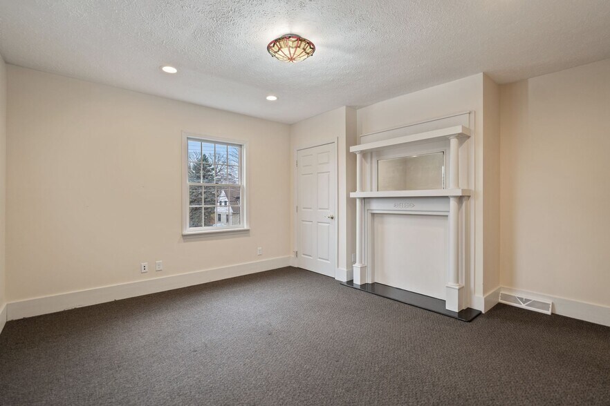 More Photos Of 396 4th St, Beaver Office Residential For Sale
