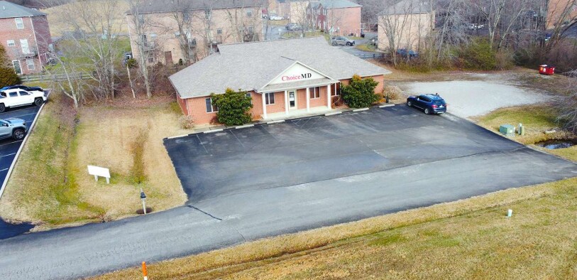 More Photos Of 41 Old Pond Rd, London Medical For Sale