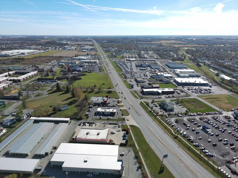 More Photos Of 707 S Madison Ave, Greenwood Unknown For Lease