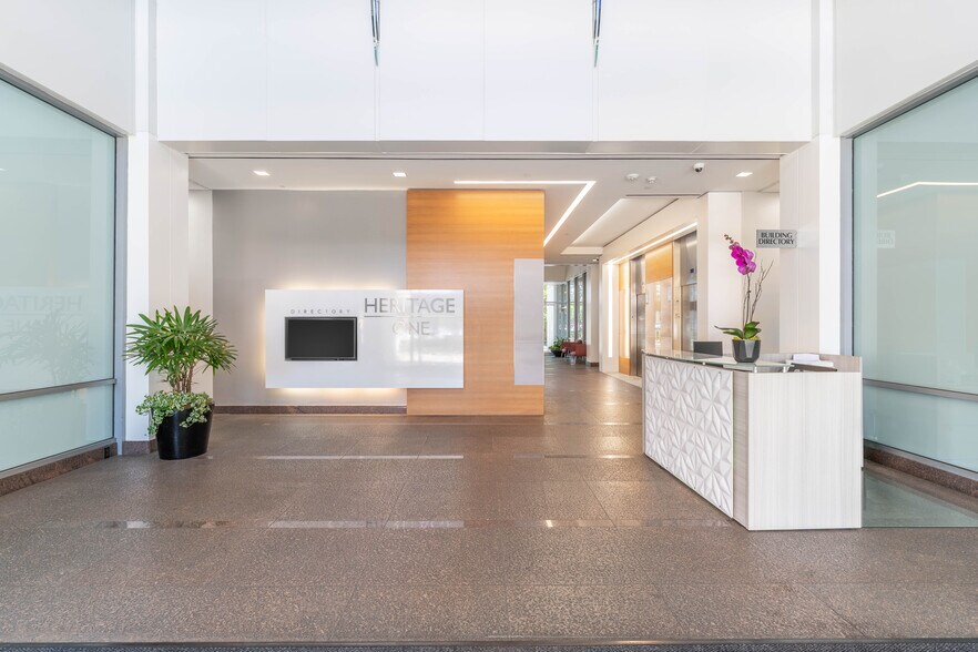 More Photos Of 4835 Lyndon B Johnson Fwy, Dallas Unknown For Lease