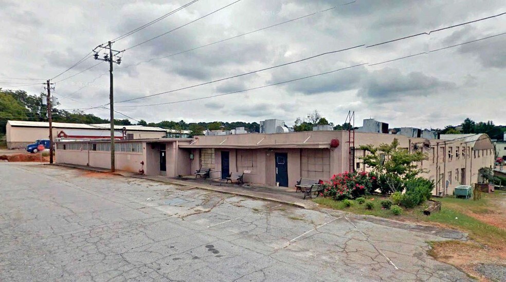 Primary Photo Of 482 Chattahoochee St, Cornelia Warehouse For Lease