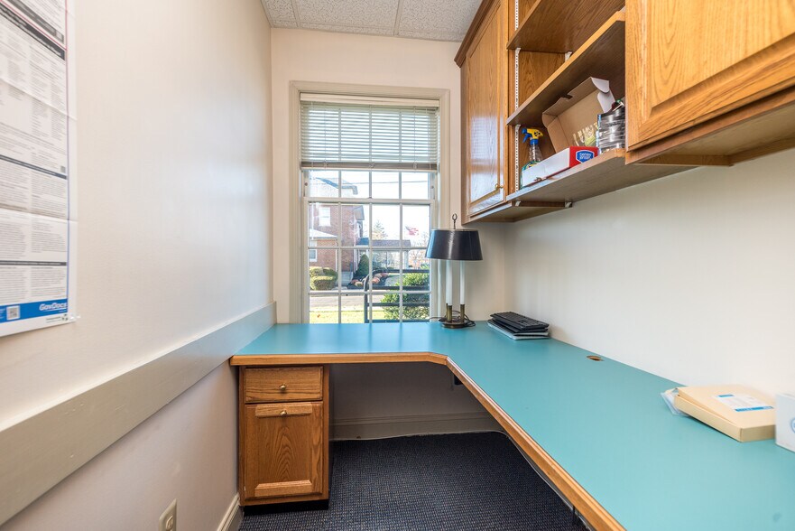 More Photos Of 600 E Main St, Lansdale Office Residential For Sale